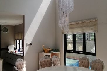 OUG/ Taman Yarl Corner Bungalow For Rent