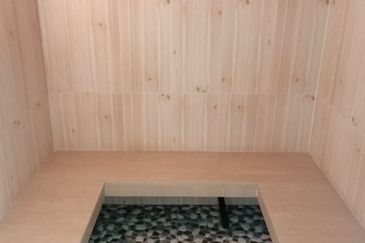 OUG/ Taman Yarl Corner Bungalow For Rent