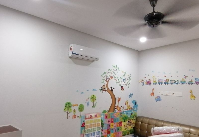 OUG/Taman Yarl Corner 3 Storey Bungalow For Sale