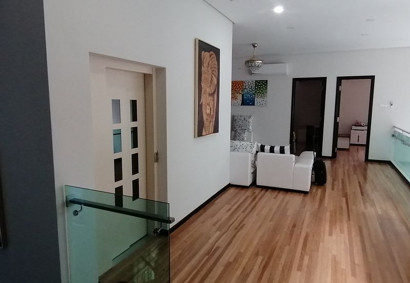 OUG/Taman Yarl Corner 3 Storey Bungalow For Sale