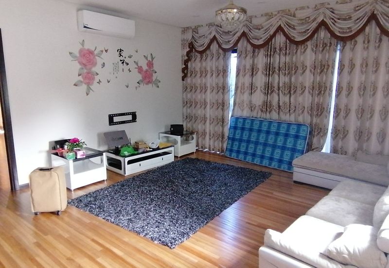 OUG/Taman Yarl Corner 3 Storey Bungalow For Sale