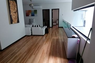 OUG/Taman Yarl Corner 3 Storey Bungalow For Sale