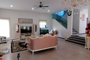 OUG/Taman Yarl Corner 3 Storey Bungalow For Sale