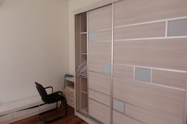 OUG/Taman Yarl 3 Storey Bungalow For Rent