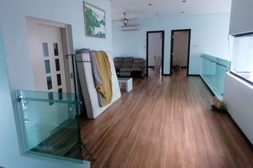 OUG/Taman Yarl 3 Storey Bungalow For Rent