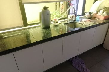 OUG/Taman Yarl 3 Storey Bungalow For Rent