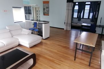 OUG/Taman Yarl 3 Storey Bungalow For Rent