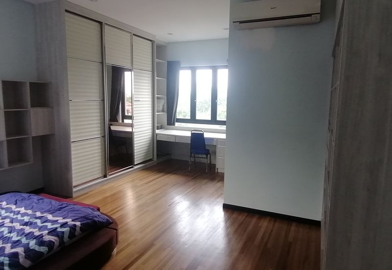 OUG/Taman Yarl 3 Storey Bungalow For Sale