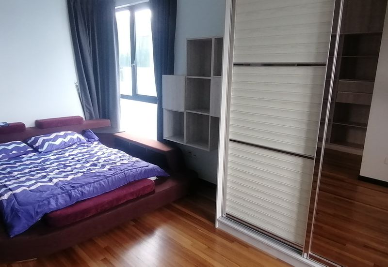 OUG/Taman Yarl 3 Storey Bungalow For Sale