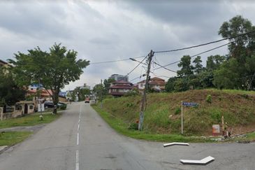 OUG/Bungalow Freehold Land For Sale