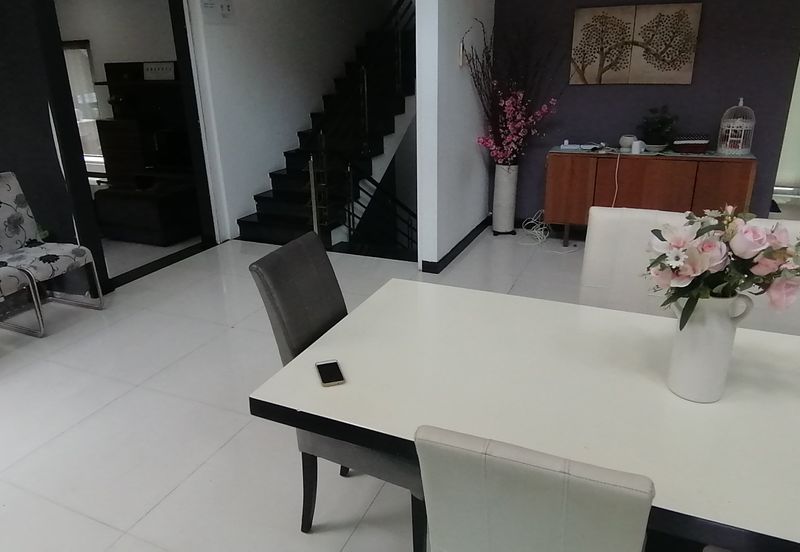 OUG/Taman Yarl 4 Storey Bungalow With Lift