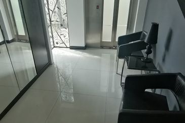 OUG/Taman Yarl 4 Storey Bungalow With Lift