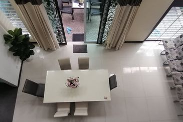 OUG/Taman Yarl 4 Storey Bungalow With Lift