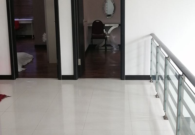 OUG/Taman Yarl 4 Storey Bungalow With Lift