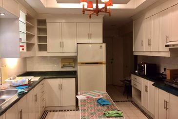 OUG/Taman Yarl 2 Storey Bungalow Fully Furnished