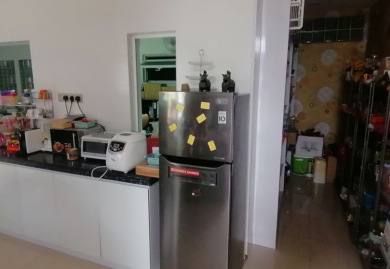 OUG/Puncak Jalil Gated Guarded 3 Storey Semi D