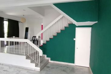 OUG Corner 2 Storey Terrace House For Rent