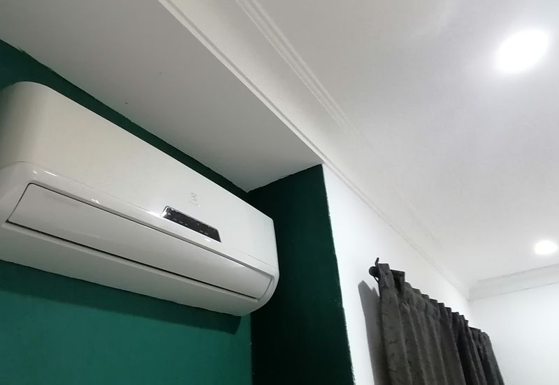 OUG Corner 2 Storey Terrace House For Rent