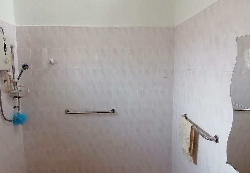 OUG Corner 2 Storey Terrace House For Rent