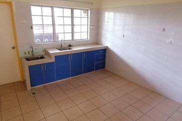 OUG/Sri Petaling Corner 2 Storey Semi D For Rent