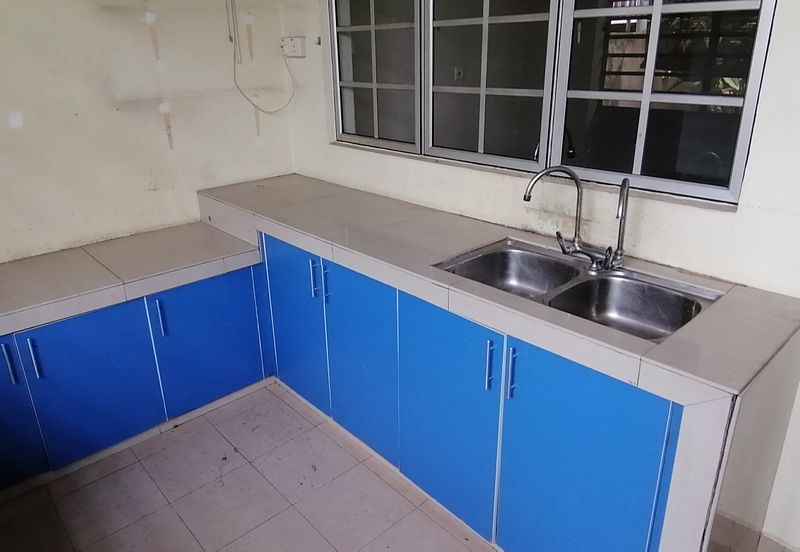 OUG/Sri Petaling Corner 2 Storey Semi D For Rent