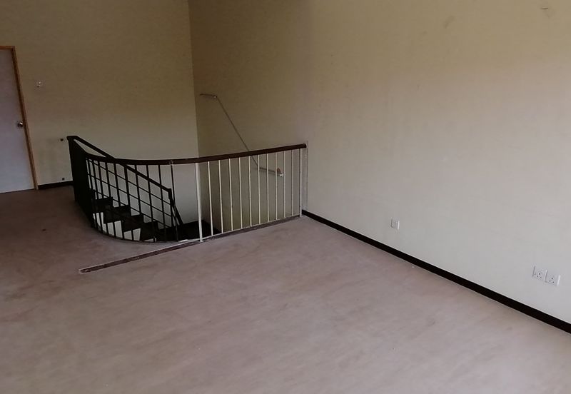 OUG/Sri Petaling Corner 2 Storey Semi D For Rent