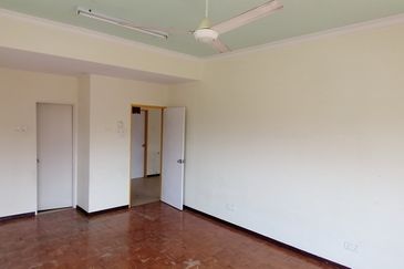 OUG/Sri Petaling Corner 2 Storey Semi D For Rent