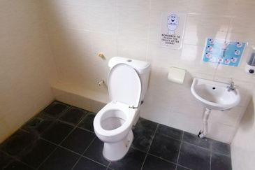 OUG/Taman United 2 Storey Bungalow For Rent