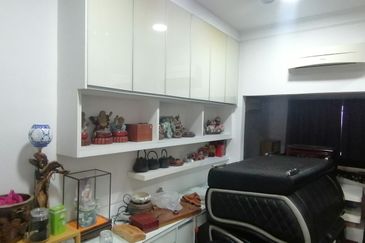 OUG/Happy Garden 1 Storey Semi D For Sale