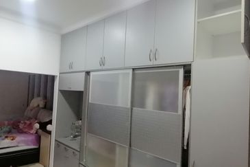 OUG/Happy Garden 1 Storey Semi D For Sale