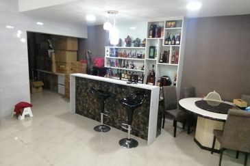 OUG/Happy Garden 1 Storey Semi D For Sale