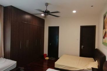 OUG/Taman Yarl 2 Bungalow Houses Bundle Sale