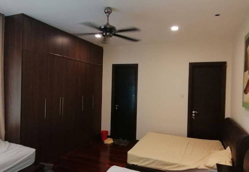 OUG/Taman Yarl 2 Bungalow Houses Bundle Sale