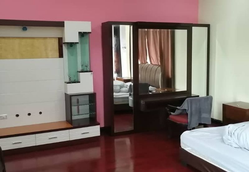 OUG/Taman Yarl 2 Bungalow Houses Bundle Sale