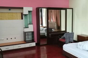 OUG/Taman Yarl 2 Bungalow Houses Bundle Sale