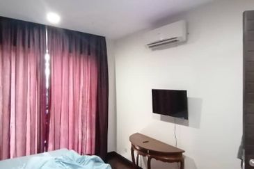 OUG/Taman Yarl 2 Bungalow Houses Bundle Sale