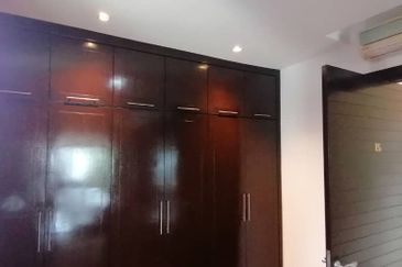 OUG/Taman Yarl 2 Bungalow Houses Bundle Sale