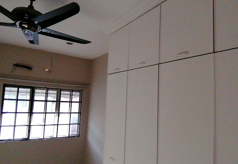 OUG Renovated 2 Storey Terrace For Rent