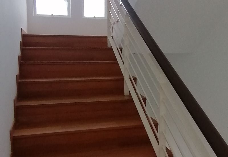 OUG/Happy Garden 4.5 Storey Gated Guarded House