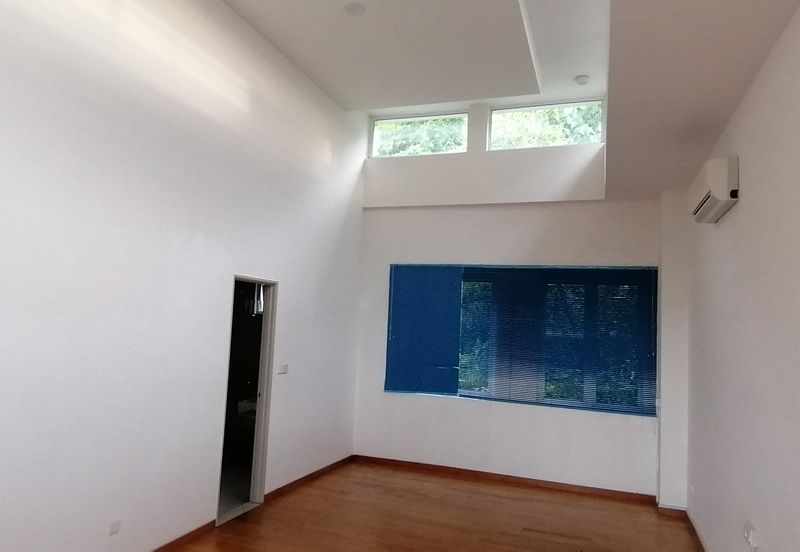 OUG/Happy Garden 4.5 Storey Gated Guarded House