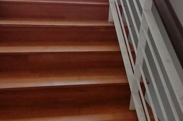 OUG/Happy Garden 4.5 Storey Gated Guarded House