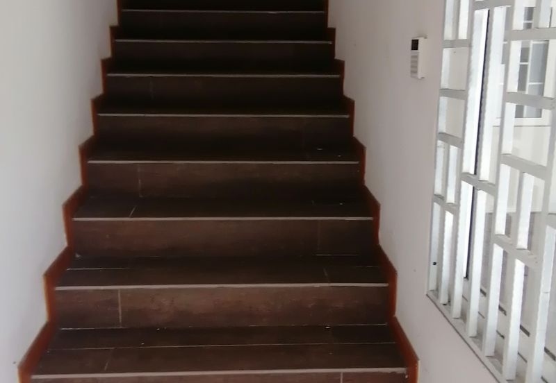 OUG/Happy Garden 4.5 Storey Gated Guarded House