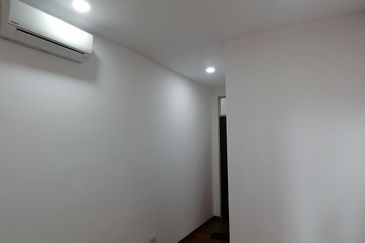 OUG/Happy Garden 4.5 Storey Gated Guarded House