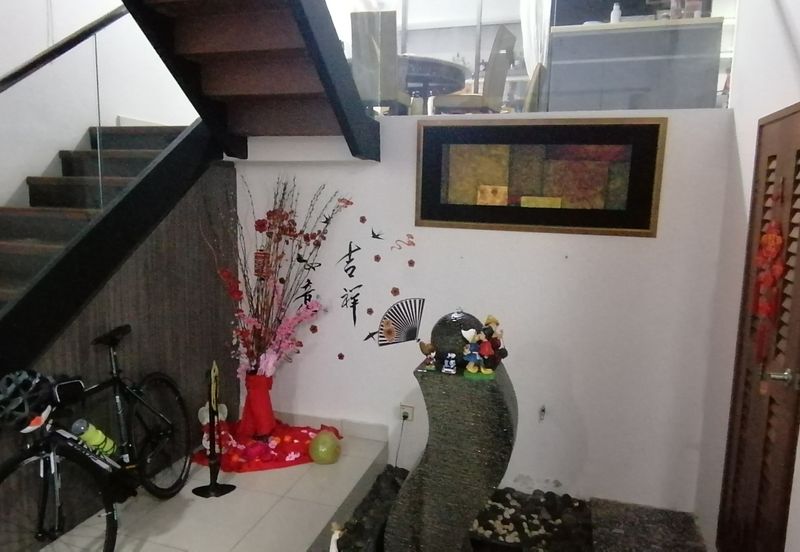 OUG/Taman Yarl 3 Storey Semi D Freehold For Sale