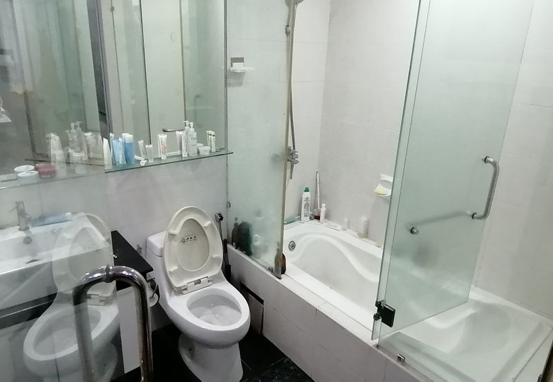 OUG/Taman Yarl 3 Storey Semi D Freehold For Sale