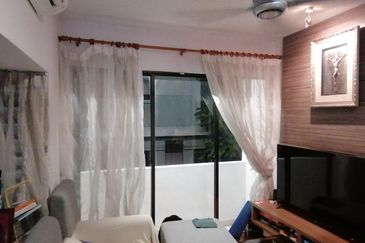 OUG/Taman Yarl 3 Storey Semi D Freehold For Sale