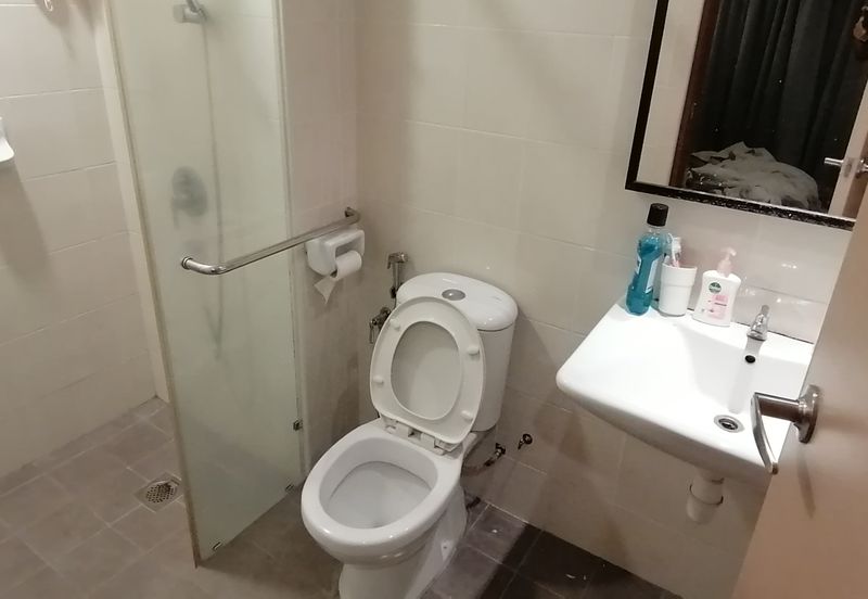 OUG/Taman Yarl 3 Storey Semi D Freehold For Sale