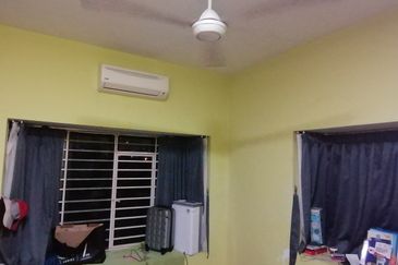 OUG/Taman Yarl 3 Storey Semi D Freehold For Sale