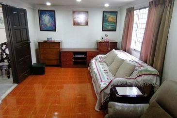 OUG/Taman United 2 Storey Corner Bungalow For Rent