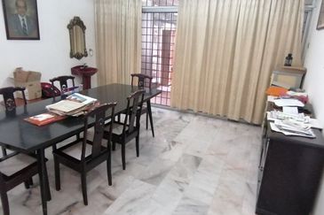 OUG/Taman United 2 Storey Corner Bungalow For Rent